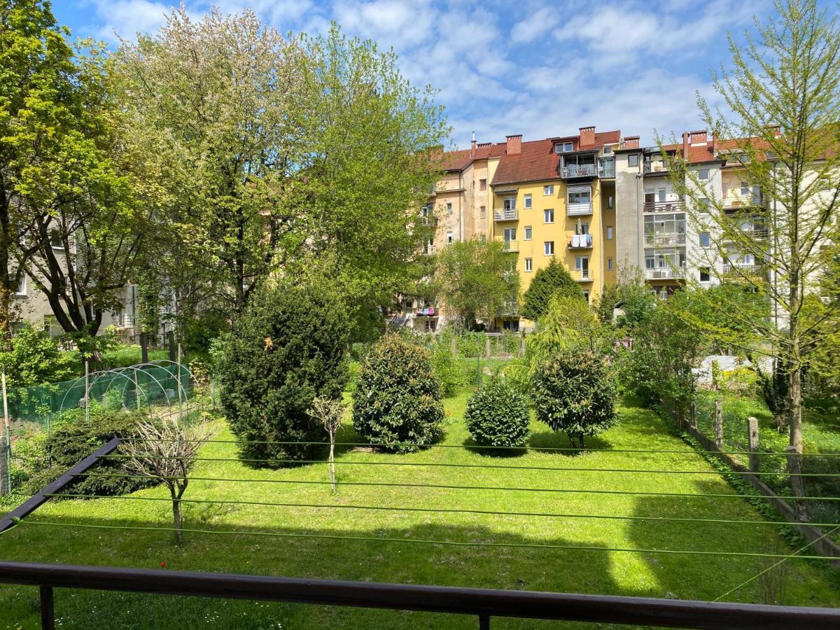 Boennium Apartments Green Oasis Ljubljana Exteriör bild