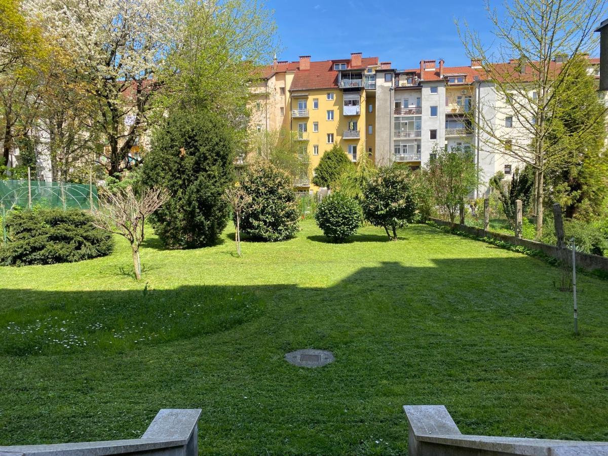 Boennium Apartments Green Oasis Ljubljana Exteriör bild