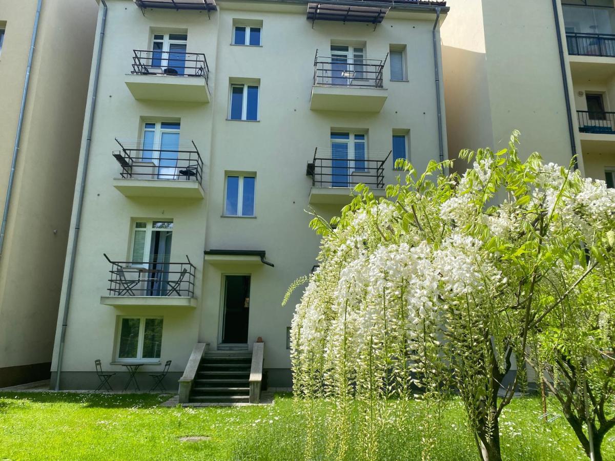 Boennium Apartments Green Oasis Ljubljana Exteriör bild