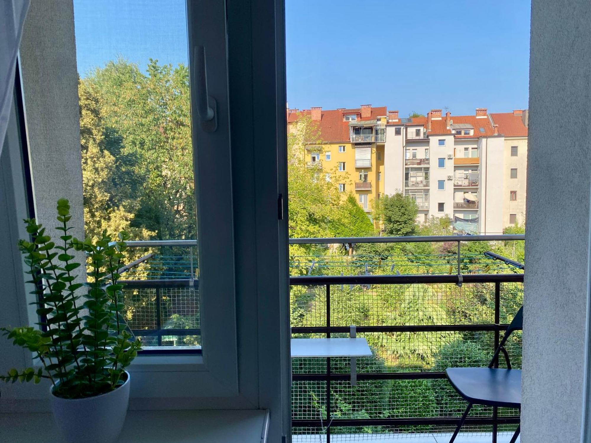 Boennium Apartments Green Oasis Ljubljana Exteriör bild
